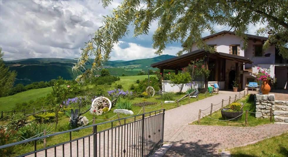 Agriturismo Valle Tezze กาสเชีย ภายนอก รูปภาพ