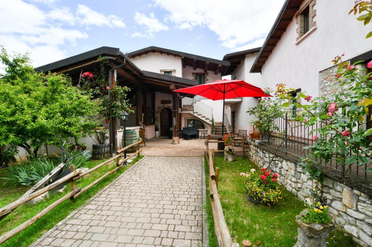 Agriturismo Valle Tezze กาสเชีย ภายนอก รูปภาพ