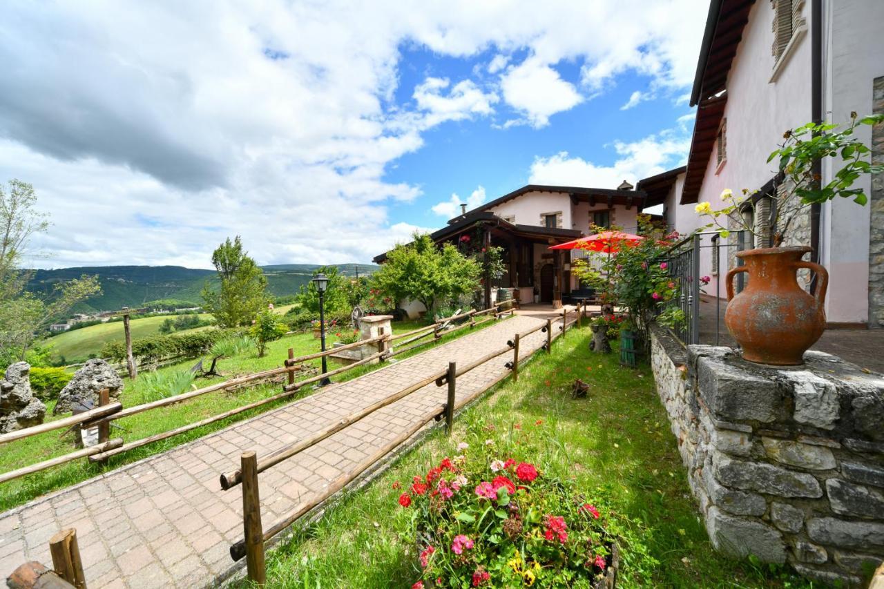 Agriturismo Valle Tezze กาสเชีย ภายนอก รูปภาพ