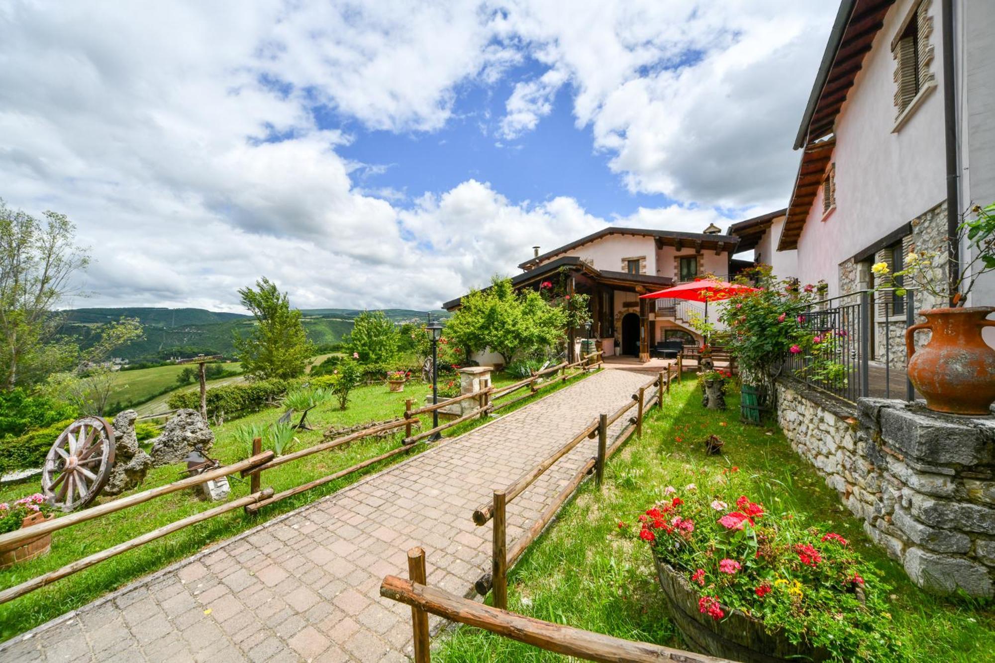 Agriturismo Valle Tezze กาสเชีย ภายนอก รูปภาพ